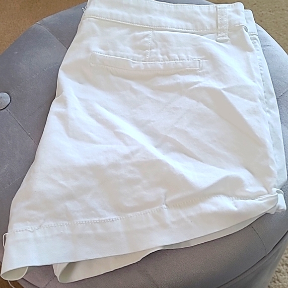 SO Brand Crisp White Linen Shorts - Picture 2 of 3